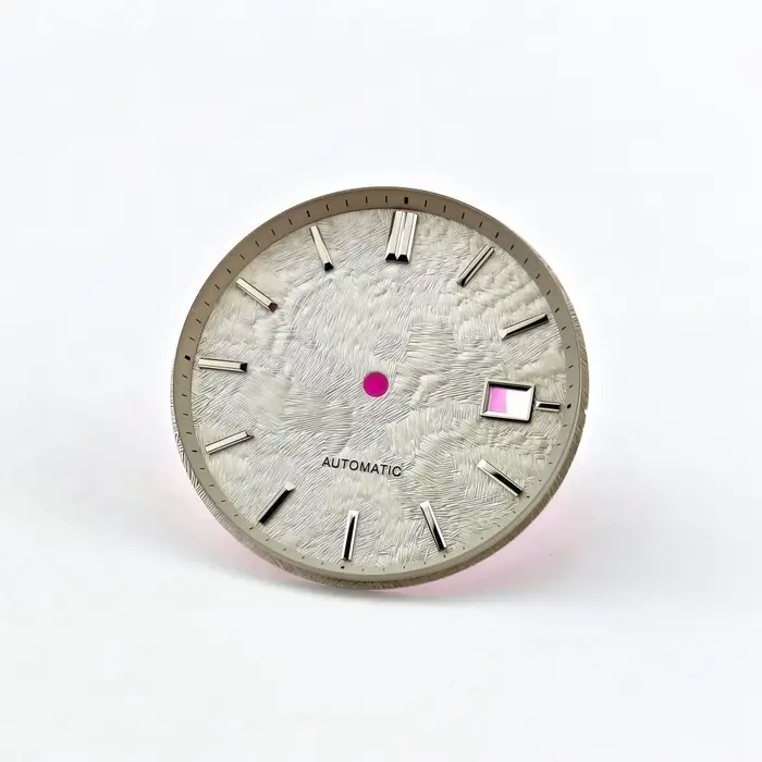 Cadran de montre à motif rose chaud de 33