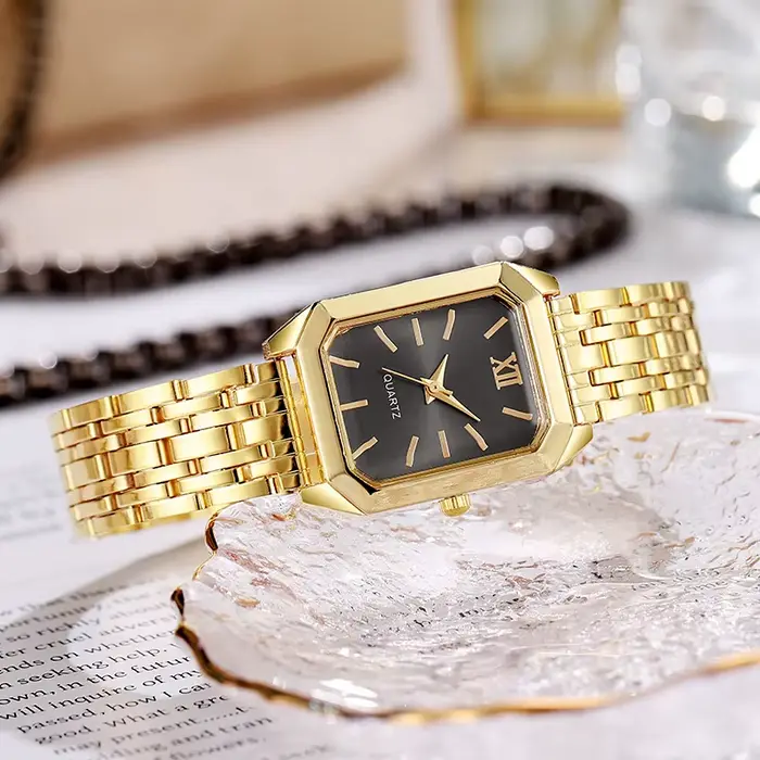 Célèbre marque femmes montre sans Logo