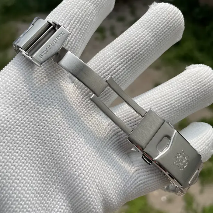 Montre de plongée Steeldive SD1996AC automatique sportive résistante à l'eau avec mouvement NH35 pour hommes ocassions spéciales plongée et exploration