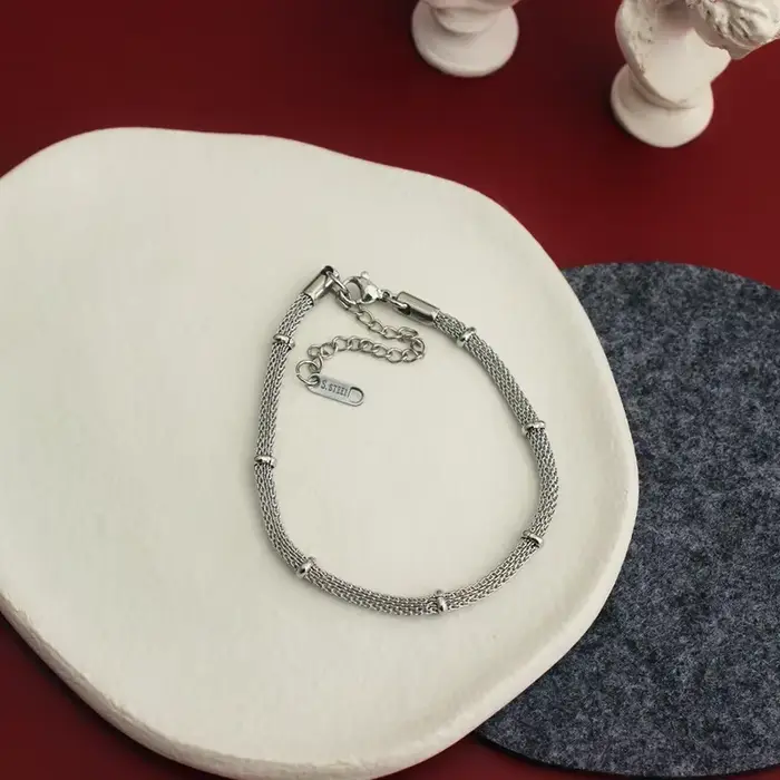 Bracelet en acier inoxydable pour femmes et filles, chaîne ronde en maille, couleur or, ne se décolo