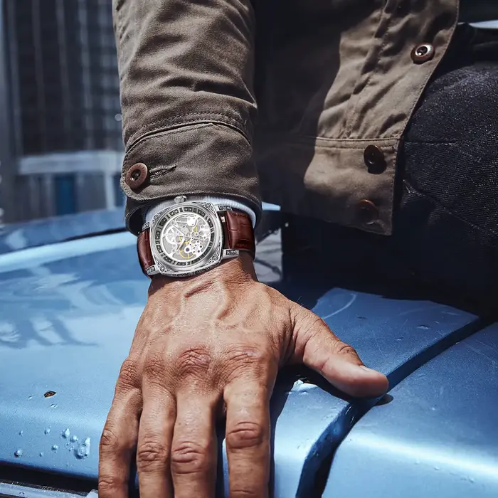Montre polyvalente de luxe léger au design sculpté rétro pour hommes, montre décontractée haut de ga