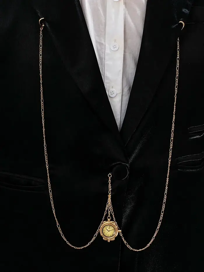1 montre de poche classique vintage de style mécanique avec une chaîne