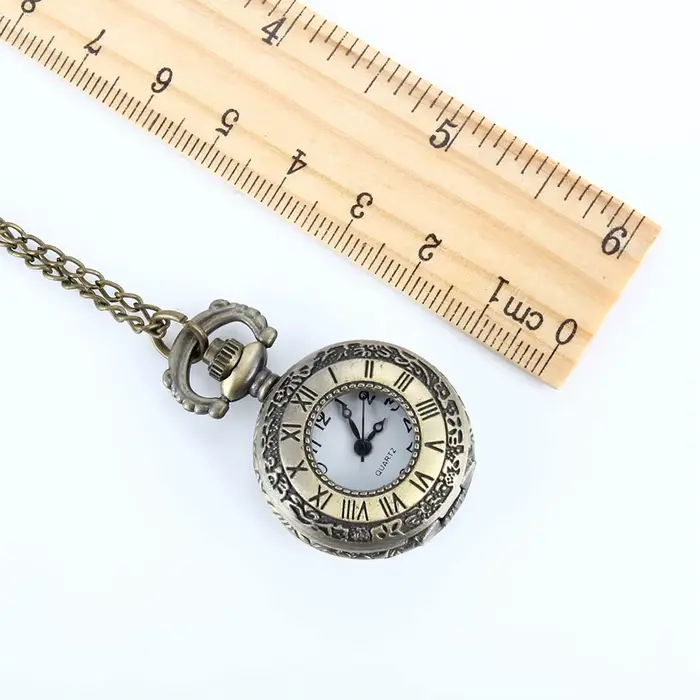 Mode ‌ Montre de poche vintage à cadran romain
