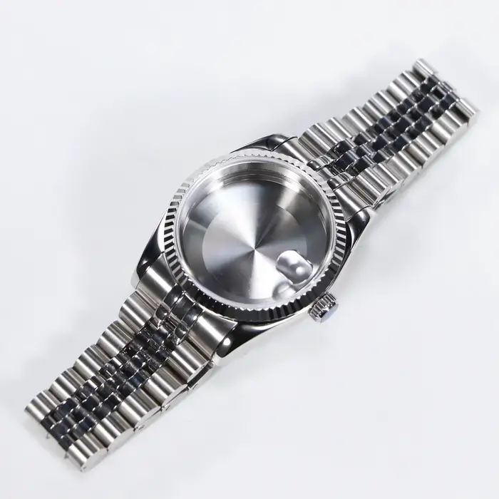 Montre en acier inoxydable 316L avec verre saphir bombé pour homme et femme occasions spéciales et quotidiennes