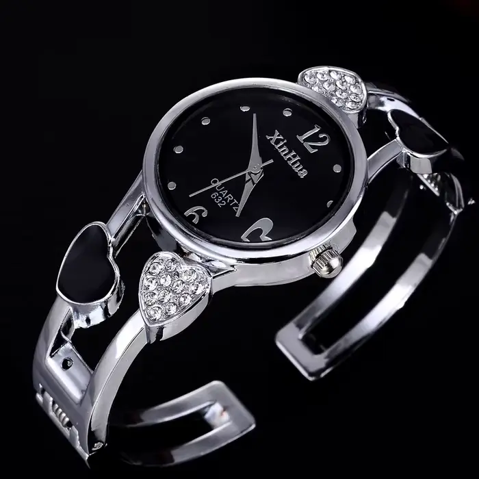 Femmes Vintage coeur montre Design Quartz mode argent classique cristal acier inoxydable luxe montre-bracelet Mujer Relogios féminin