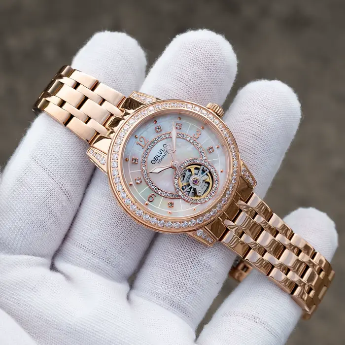 Montre automatique OBLVLO avec tourbillon et affichage lumineux pour femmes occasions spéciales et style élégant