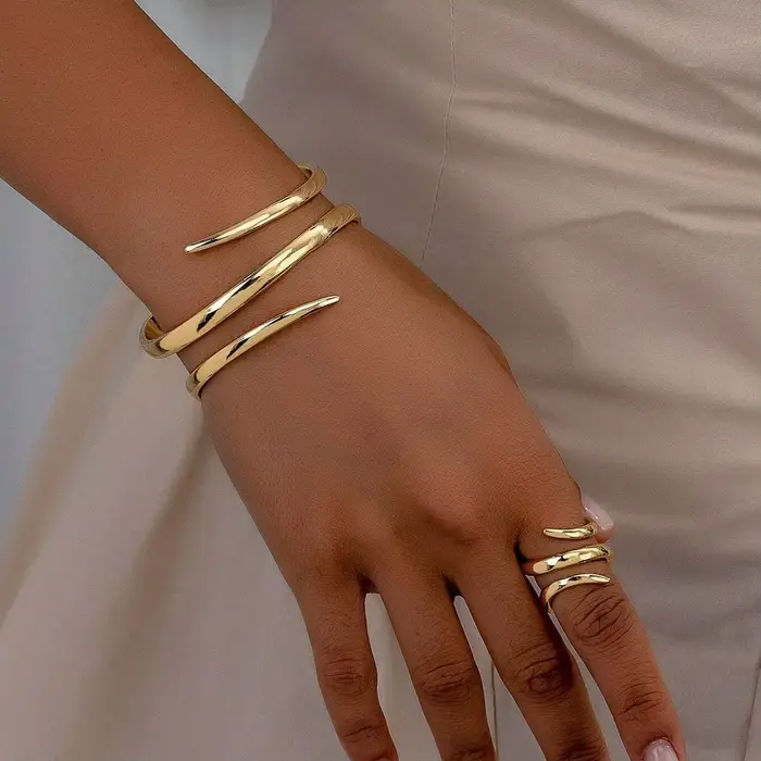 Ensemble de bijoux pour femmes, Bracelet épais européen et américain, couleur or, ligne géométrique,