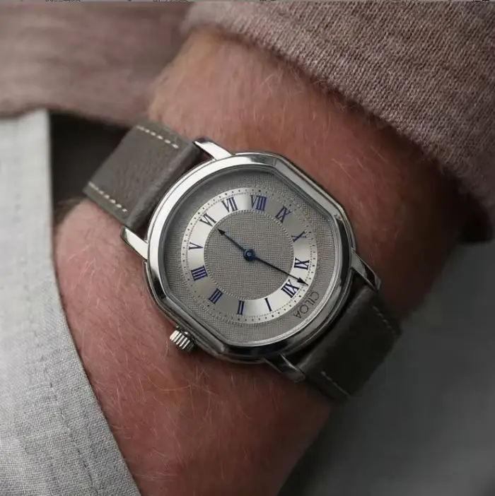 Montre The Arbiter en acier inoxydable avec bracelet en cuir pour femmes et hommes, résistante à l'eau 3 bars, mouvement Miyota, style fashion et casual