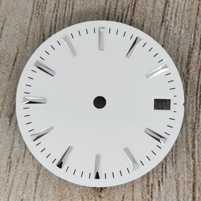 Boîtier de montre demi-lune 40 mm sans logo, lunette gravée romaine pour Seiko Omega Constellation N