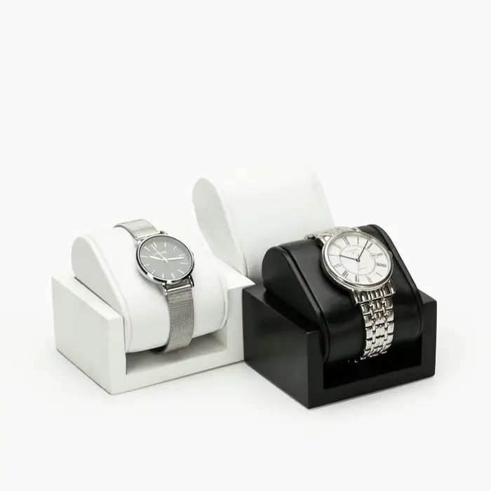 Présentoir de Montre à 1/2 Fentes en Bois Blanc Pour Femme Ou Homme Avec Option de Couleur Rouge Noir Vert Occasions Spéciales Et Décoration Intérieure