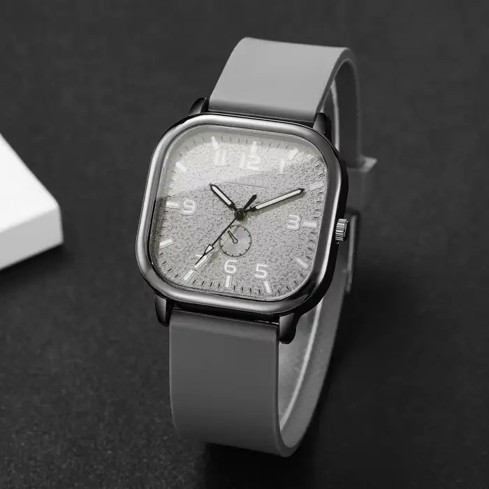 Montre carrée pour femme