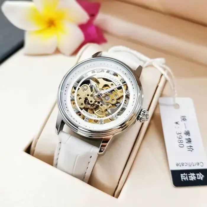 Nouvelle montre mécanique automatique pour femme