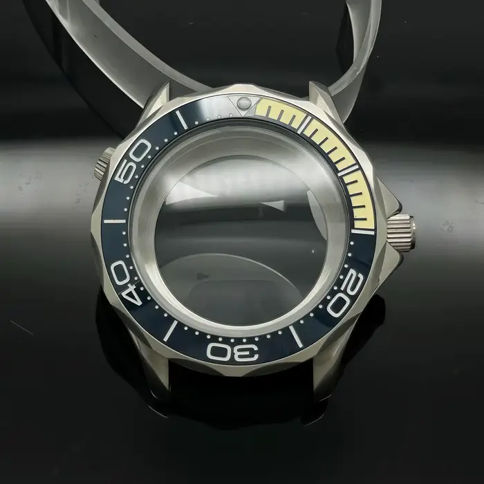 Accessoires de modification de montre de plongée avec boîtier argenté de 41 mm pour la série de mont