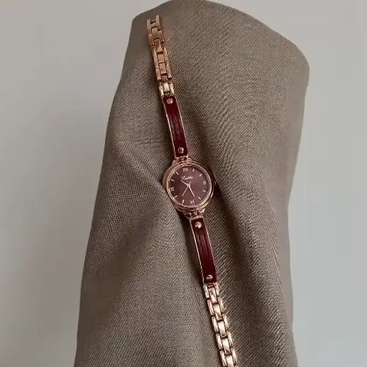 Montre Quartz Or Rose à Bracelet Acier Inoxydable Élégante Cadeau Femmes Occasions Spéciales