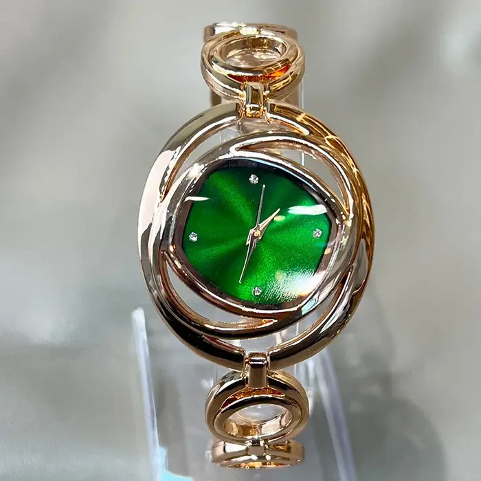 Montre-Bracelet en or classique de luxe pour femmes montres de mode Bracelet en alliage cadran rond
