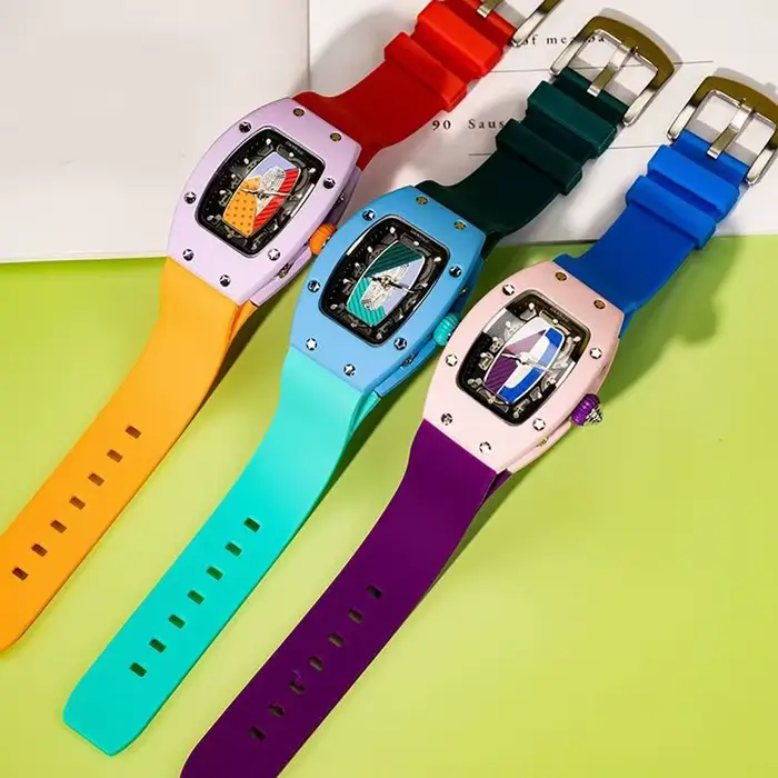 Montre de luxe en diamant pour femmes