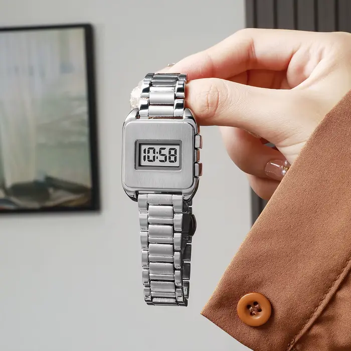 Montre électronique numérique simple pour homme