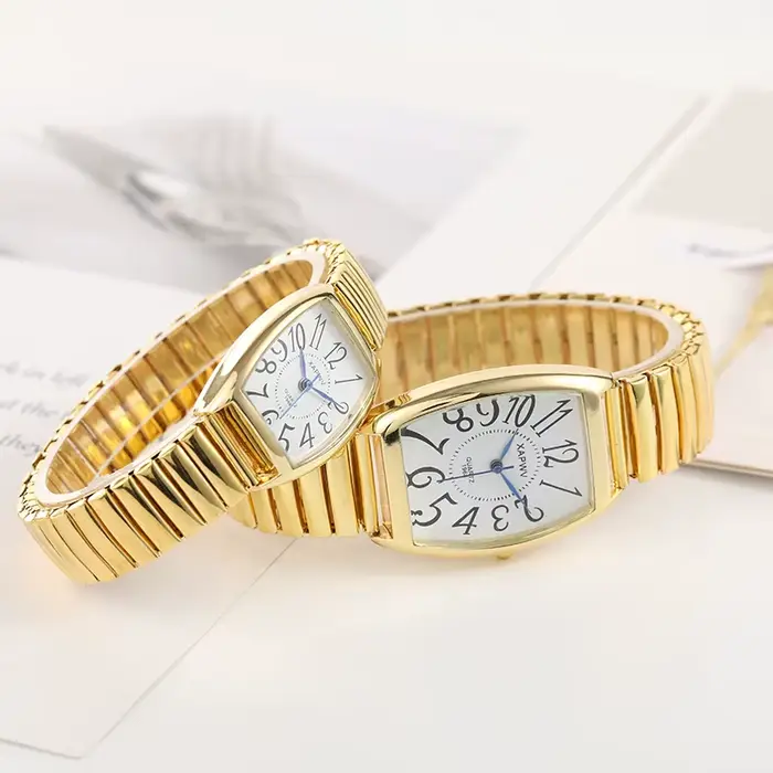Grande montre numérique arabe en forme de baril pour couple