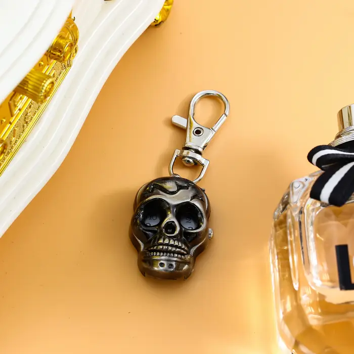 Montre à gousset — Montre suspendue tête fantôme squelette
