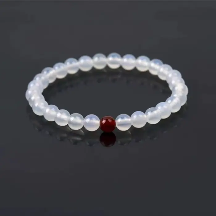 Bracelet en agate rouge, bracelet en agate blanche.