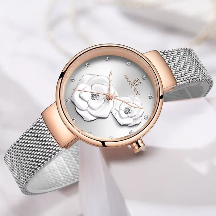 Montre Naviforce en acier inoxydable résistante à l'eau pour femmes élégantes et actives diverses occasions et styles