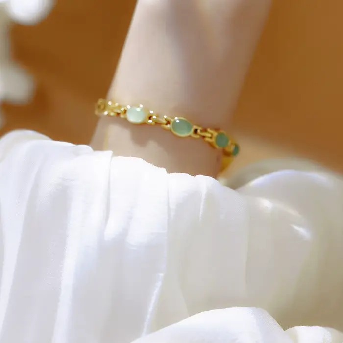 Montre à Quartz Femme 2026 de Luxe Rétro avec Pierre Naturelle Dongling et Jade Hotan Étanche Bracelet en Alliage pour Femmes Occasions Spéciales