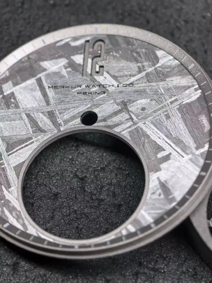 Merkur M – montre Tourbillon en fer et météorite pour hommes