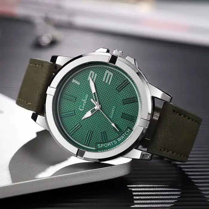 Grand cadran nouveauté mode décontracté hommes montre à Quartz 2025 haute qualité bracelet en cuir