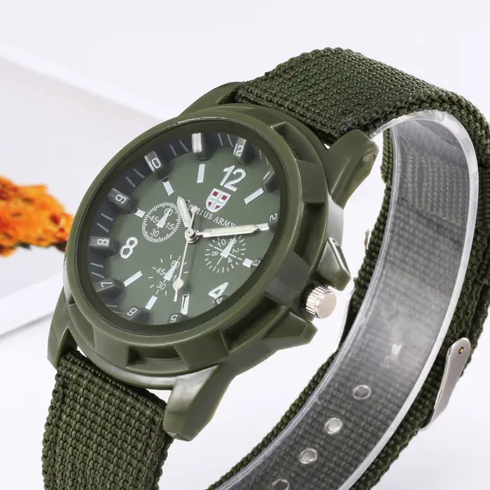 Bracelet en nylon montre à quartz hommes robuste résistant aux chocs pour activités sportives et quotidienne