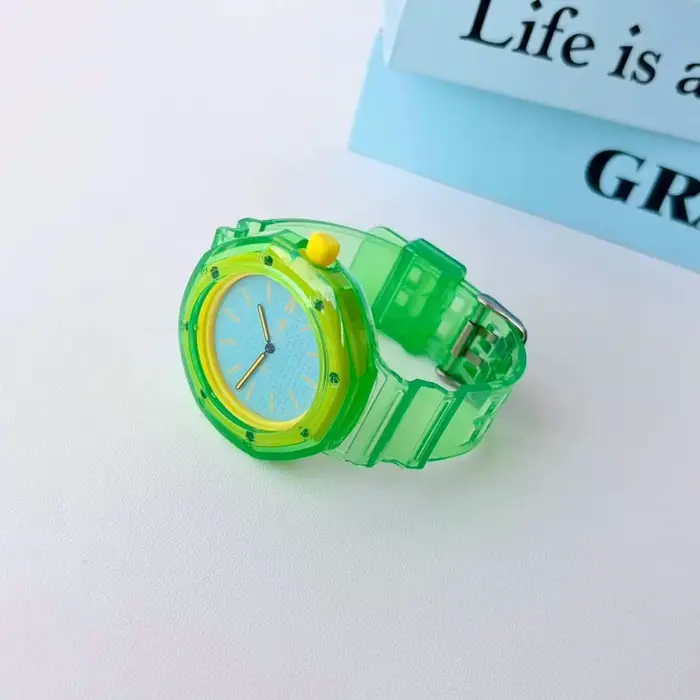 Bracelet transparent en TPU pour montres intelligentes résistant aux chocs et étanche pour homme et femme diverses occasions