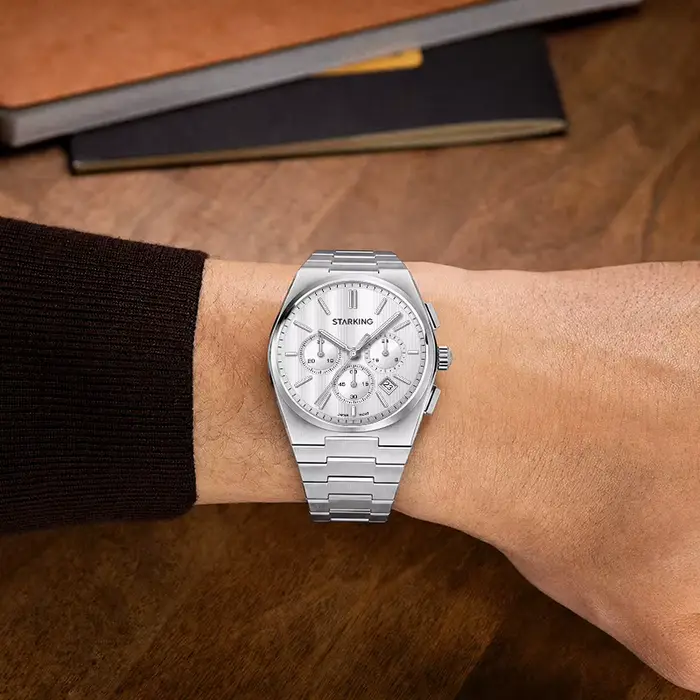 Montre STARKING en acier inoxydable résistante à l'eau avec chronomètre et calendrier complet pour homme occasions sportives et affaires
