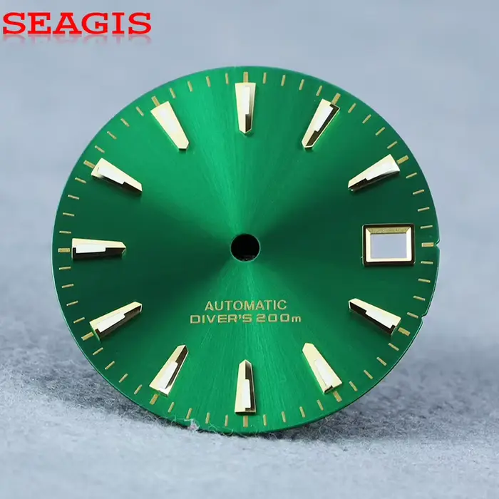 Cadran de montre Sunburst en laiton avec mouvement automatique NH35 pour femmes élégantes et hommes sophistiqués occasions spéciales