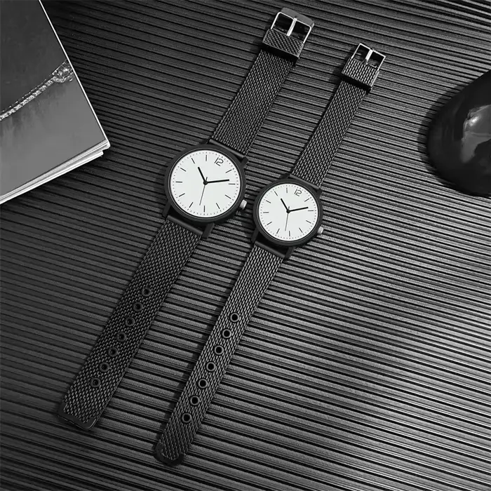 Montres de couple Moonbiffy Fashion Casual Bracelets Acrylique Étanches pour Hommes Femmes Occasions Spéciales