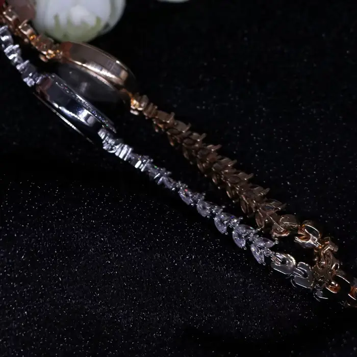 Montre à Quartz japonaise couronne royale pour femmes