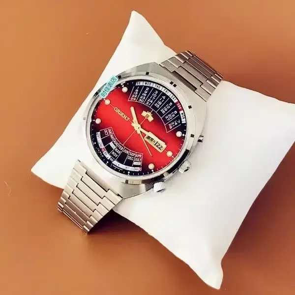Montre mécanique automatique DFDG avec grand cadran rotatif