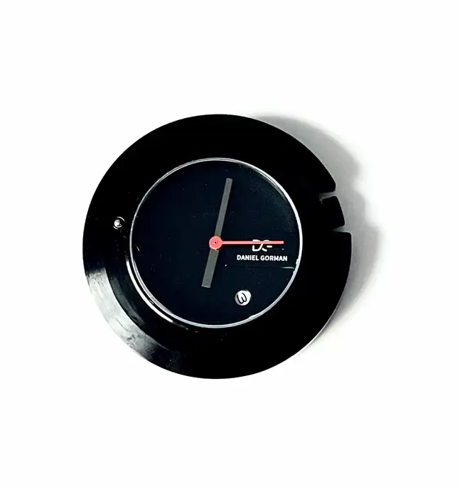 Montre à quartz au design minimaliste