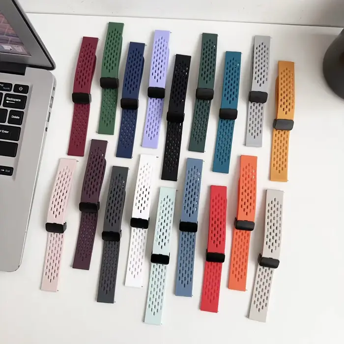 Bracelet de montre en silicone pour montres intelligentes compatibles, couleur beige, blanc noir, bleu rose, mouve fumée, noir antique, noir gris, rouge noir, vert bleu, violet vert, noir de charbon, taille L et M