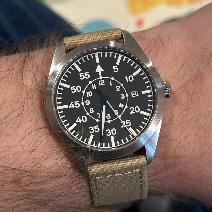 Montre de pilote en toile