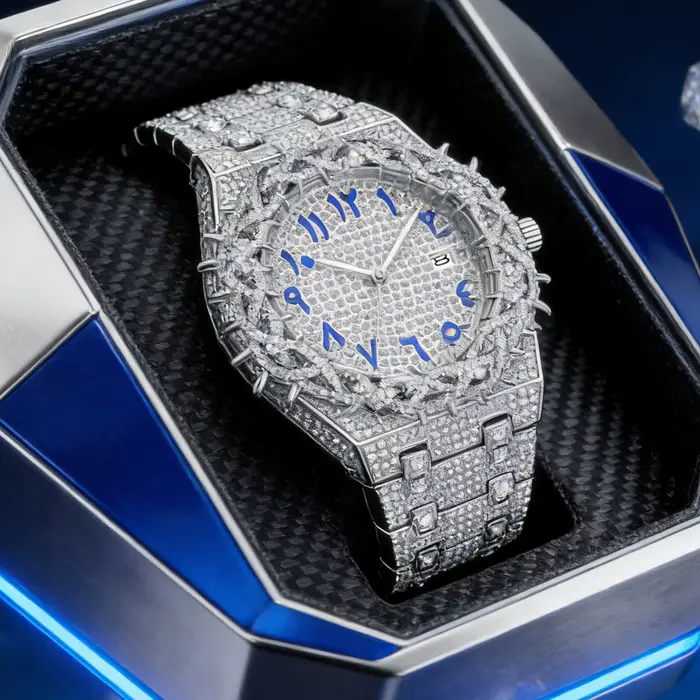 1 montre à quartz pour homme. Nouveau modèle avec bracelet entièrement serti de diamants.