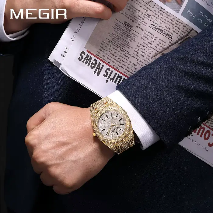 Montre à quartz carrée entièrement sertie de diamants pour hommes et femmes