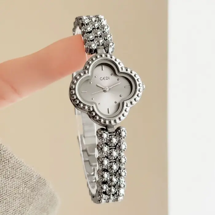 Montre de luxe à la mode pour femmes