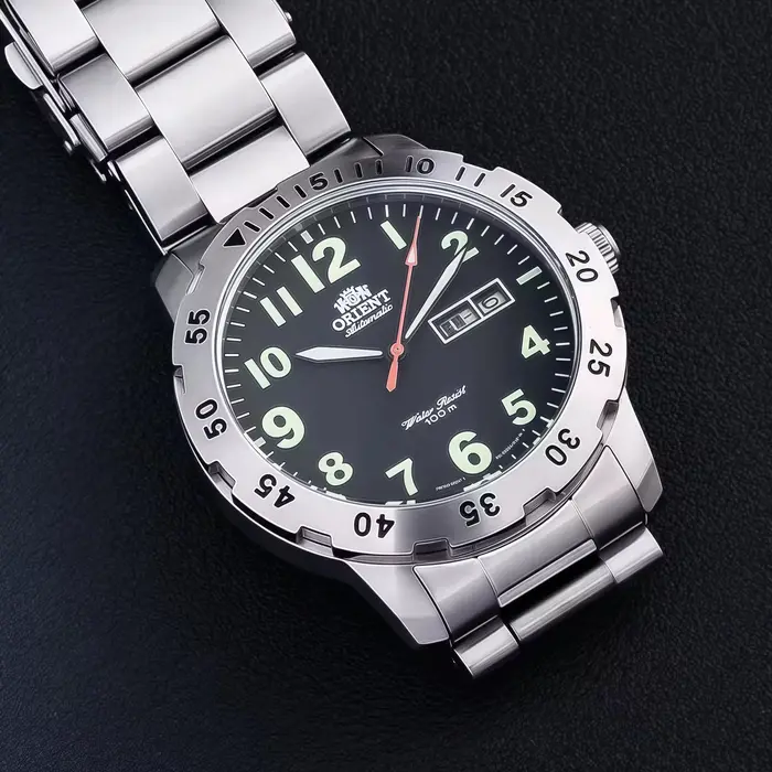 Montre mécanique automatique universelle pour homme et femme 118A