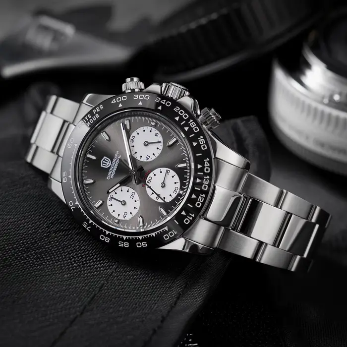 Montre de plongée lumineuse en acier inoxydable avec cristal de saphir pour homme occasions sportives et quotidiennes
