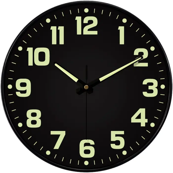 Horloge murale lumineuse dans la nuit sombre, grand mouvement numérique à Quartz, pour chambre à cou