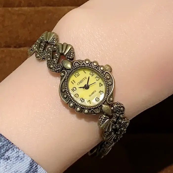 Montre à Quartz analogique en or Vintage chiffres arabes exquises cadran Montre-bracelet dames montr