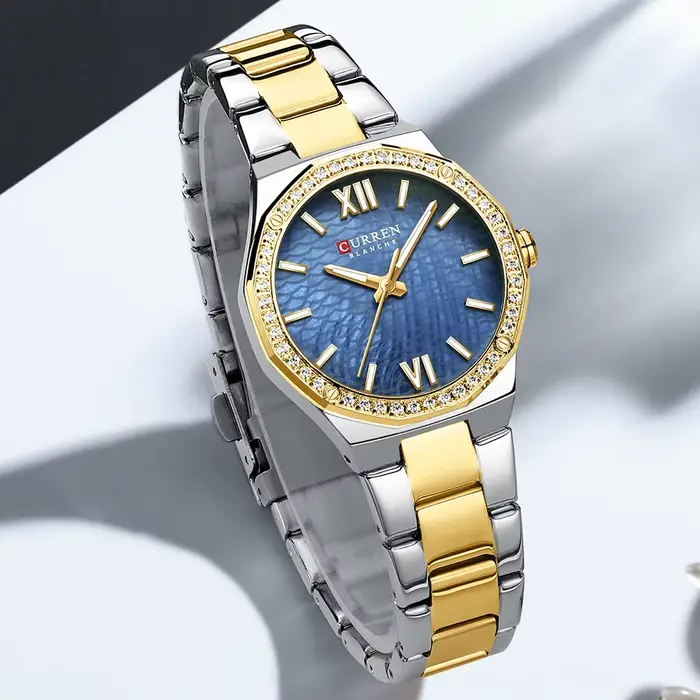 Montre de luxe romantique pour femme cadran avec strass bracelet acier inoxydable étanche pour occasions spéciales diverse couleur style