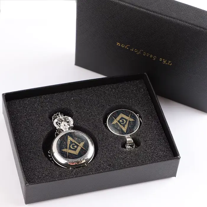 Montre de poche délicate en métal avec conception de maçonnerie pour femmes et hommes occasions spéciales cadeau