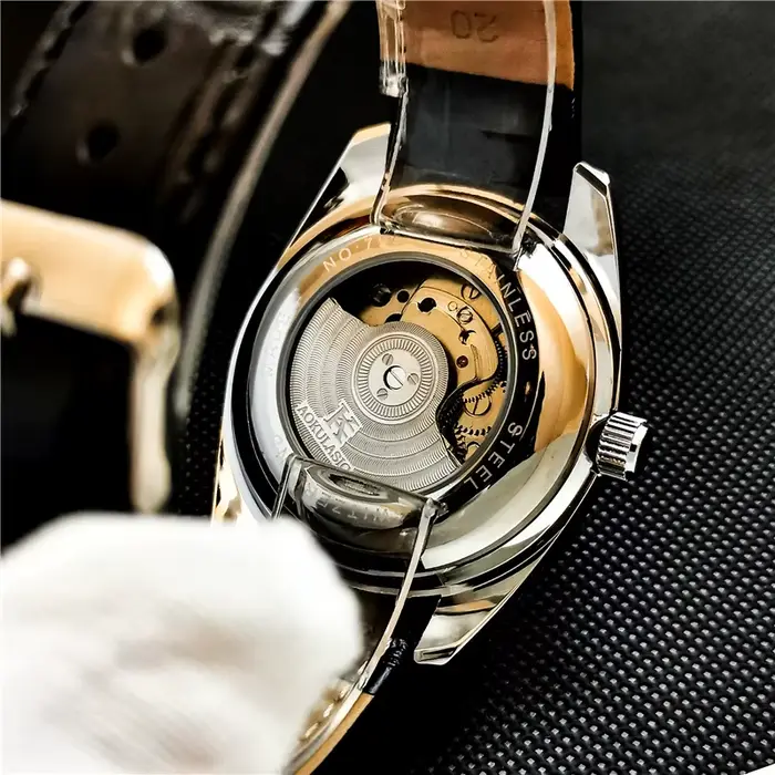Montre automatique à cinq aiguilles avec squelette lumineux et phase de lune pour homme, acier inoxydable, bracelet en cuir, résistance à l'eau, design mode et casual