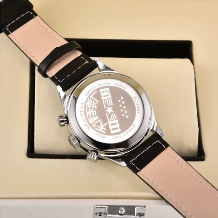 Nouvelles montres pour hommes d'affaires à la mode