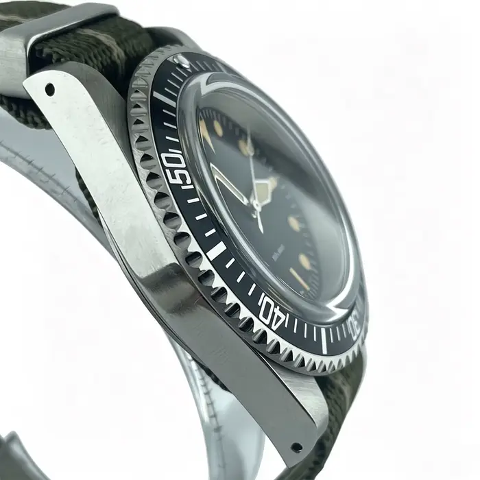 Montre de plongée rétro 39